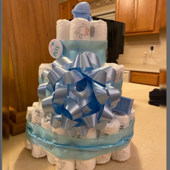 Diaper cake- Bridal shower gift - Picture 1 of 1